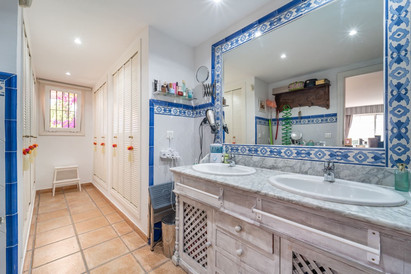 5 sovrum Semi-fristående Villa till salu i Guadalmina med pool garage - 1 650 000 € (Ref: 9939592)