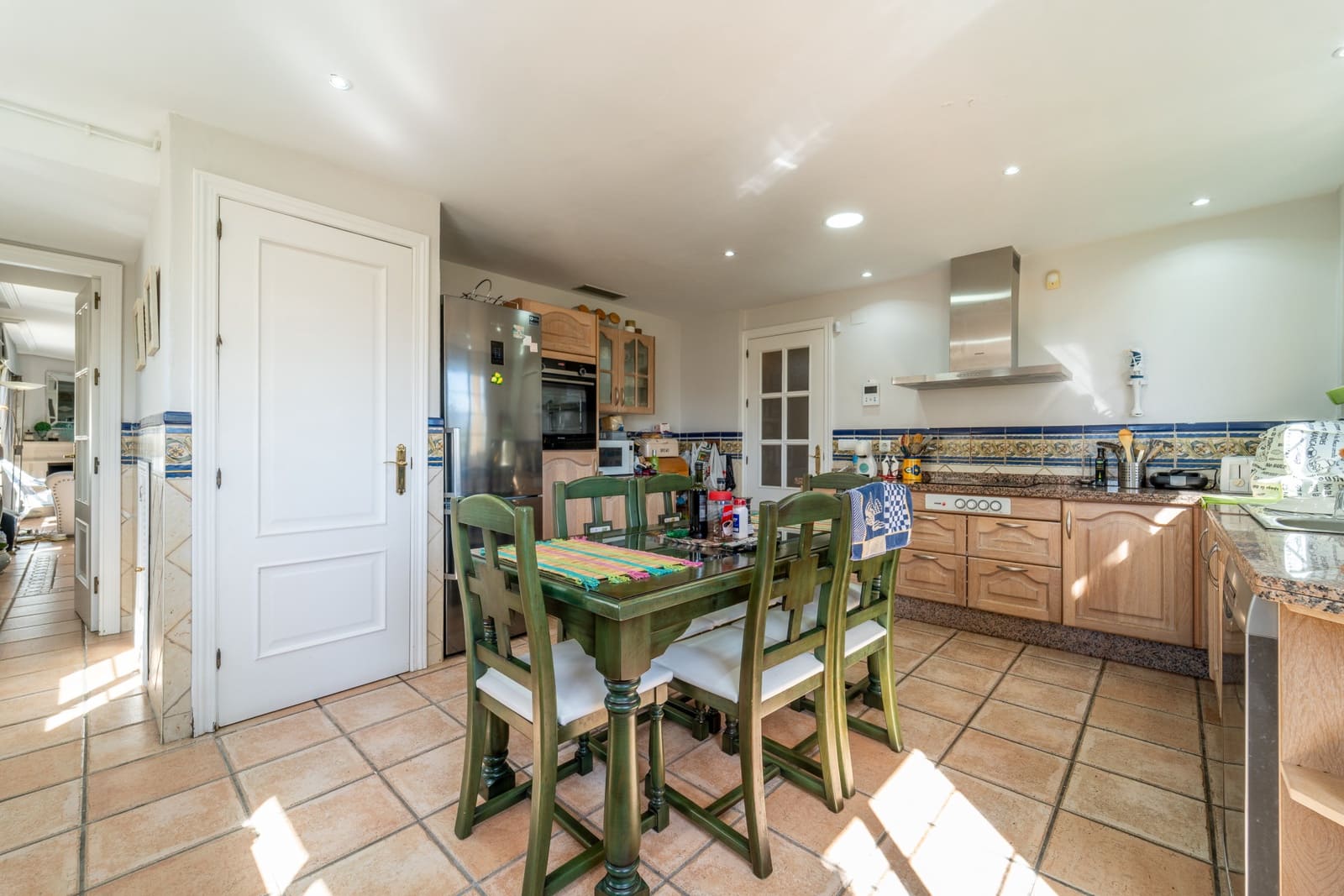 5 sovrum Semi-fristående Villa till salu i Guadalmina med pool garage - 1 650 000 € (Ref: 9939592)