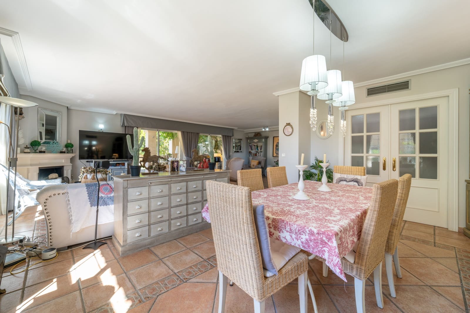 5 sovrum Semi-fristående Villa till salu i Guadalmina med pool garage - 1 650 000 € (Ref: 9939592)