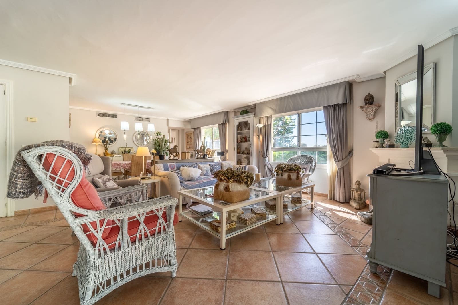 5 sovrum Semi-fristående Villa till salu i Guadalmina med pool garage - 1 650 000 € (Ref: 9939592)