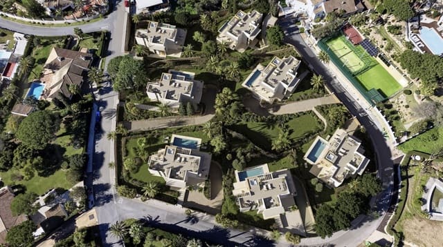 3 bedroom Villa for sale in Marbella with pool garage - € 3,595,000 (Ref: 9941972)