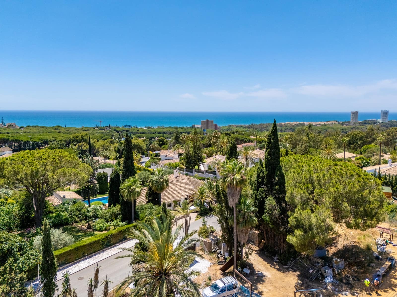4 bedroom Villa for sale in Marbella with pool garage - € 3,490,000 (Ref: 9941975)