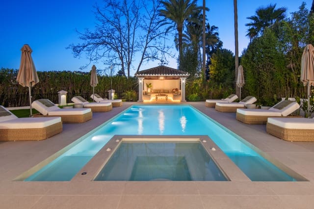5 quarto Moradia para venda em Nueva Andalucia, Marbella com piscina garagem - 5 995 000 € (Ref: 9947453)