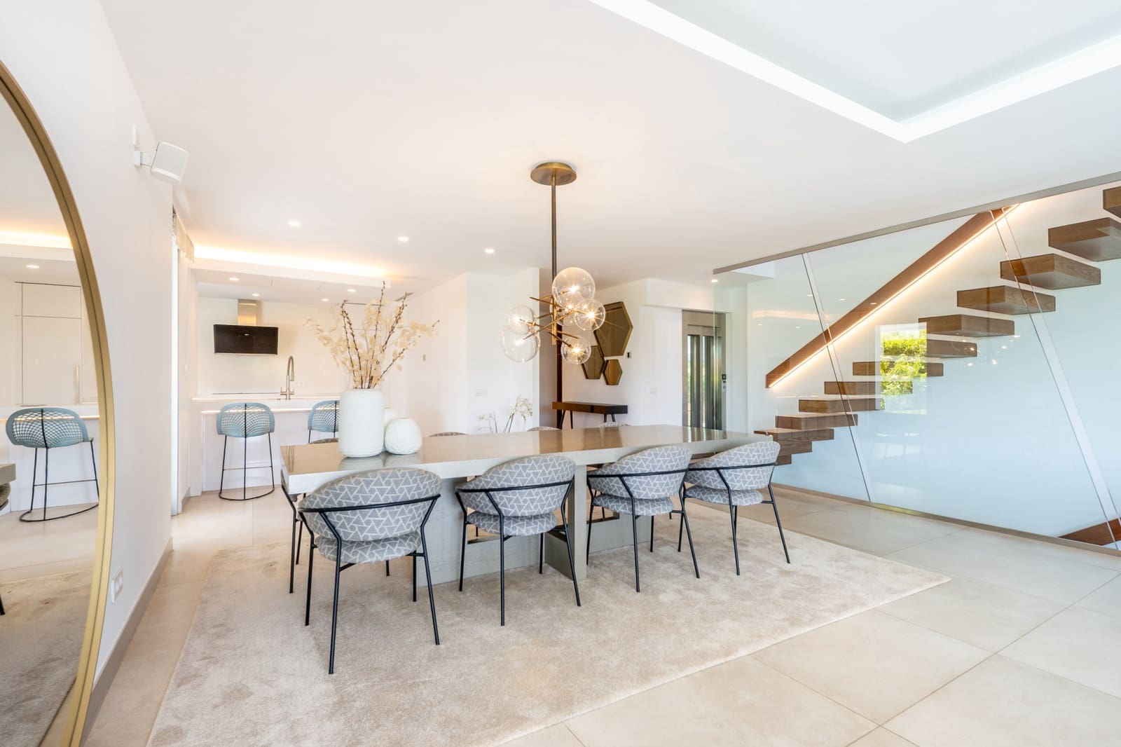 5 Zimmer Villa zu verkaufen in Estepona mit Pool Garage - 2.395.000 € (Ref: 9953892)
