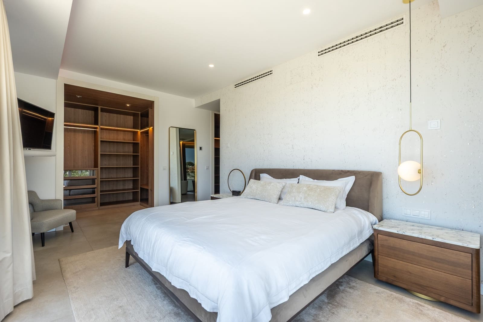 5 Zimmer Villa zu verkaufen in Estepona mit Pool Garage - 2.395.000 € (Ref: 9953892)