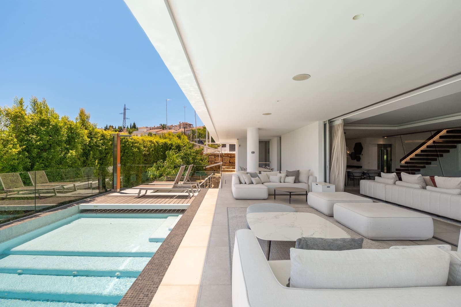 5 Zimmer Villa zu verkaufen in Estepona mit Pool Garage - 2.395.000 € (Ref: 9953892)