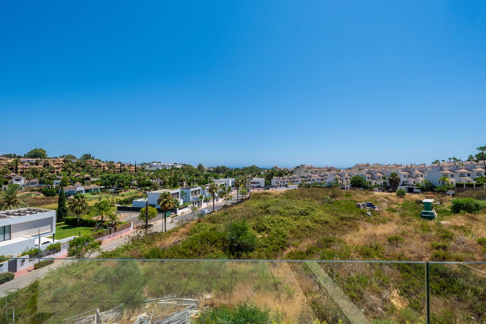 5 Zimmer Villa zu verkaufen in Estepona mit Pool Garage - 2.395.000 € (Ref: 9953892)
