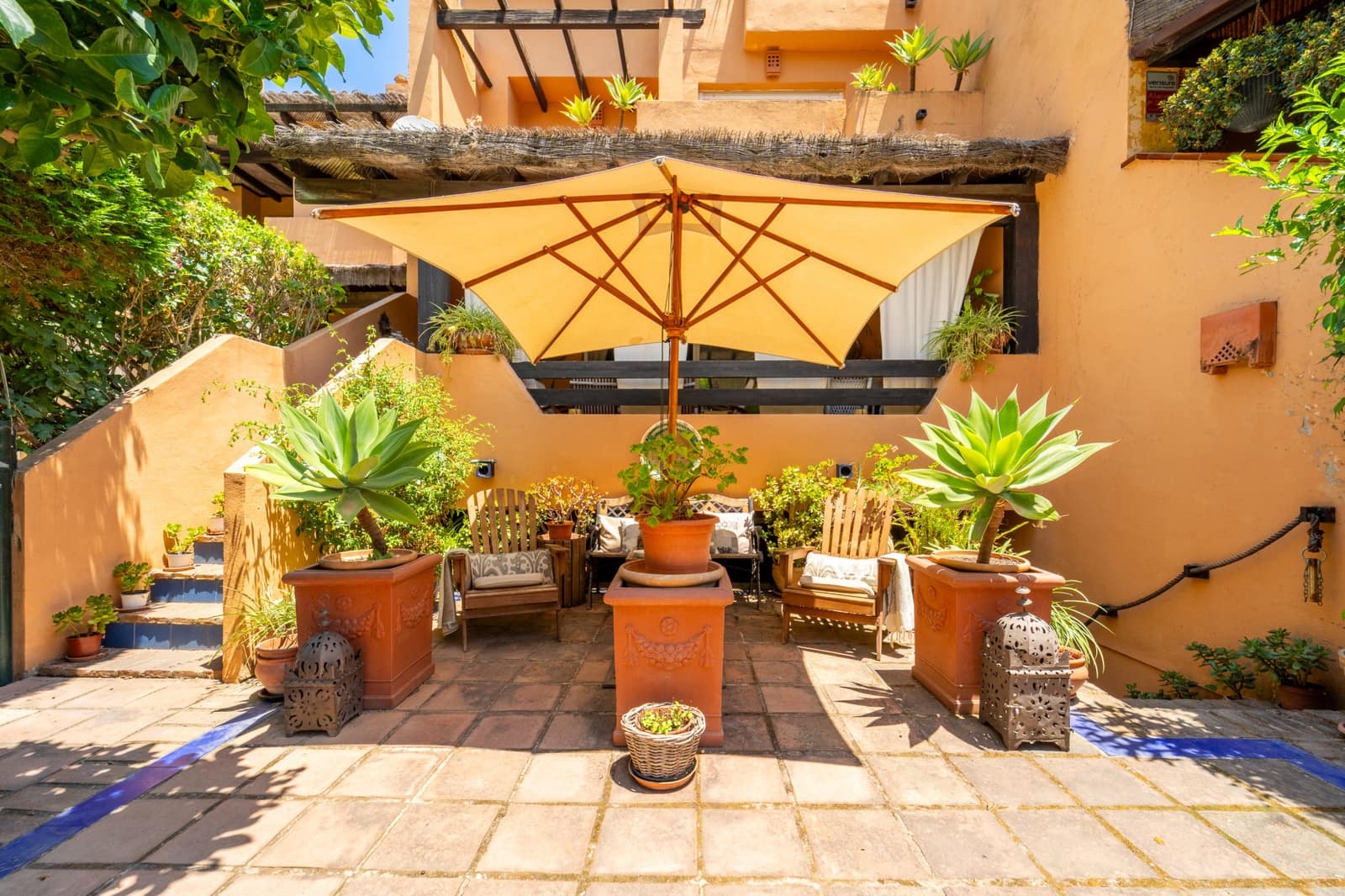 3 soveværelse Byhus til salg i Marbella med swimmingpool garage - € 1.650.000 (Ref: 9957612)