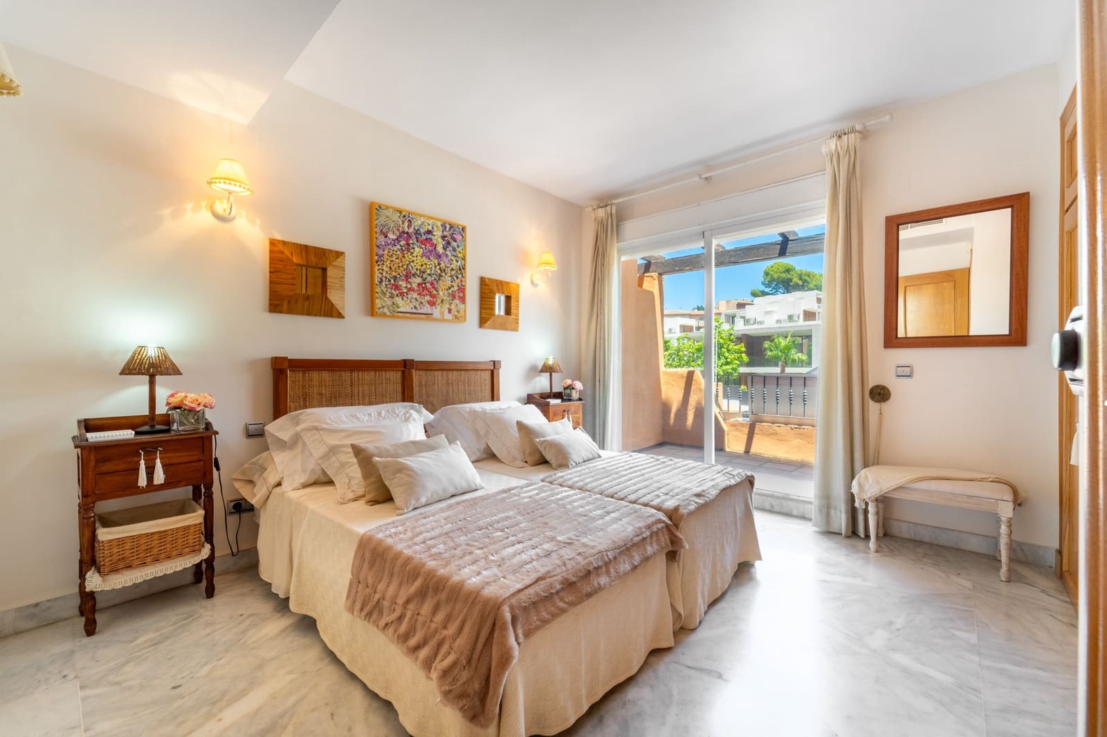 3 soveværelse Byhus til salg i Marbella med swimmingpool garage - € 1.650.000 (Ref: 9957612)
