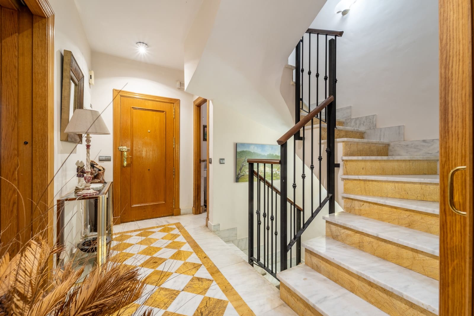 3 soveværelse Byhus til salg i Marbella med swimmingpool garage - € 1.650.000 (Ref: 9957612)