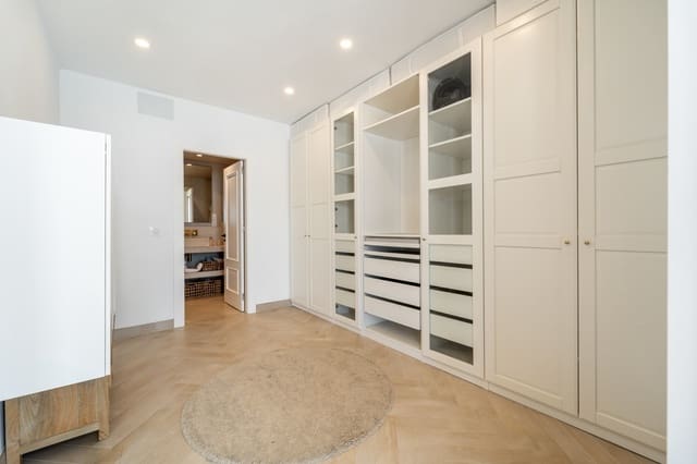 3 sypialnia Apartament do wynajęcia w El Chaparral, Mijas z basenem - 3 000 € (Ref: 9958397)