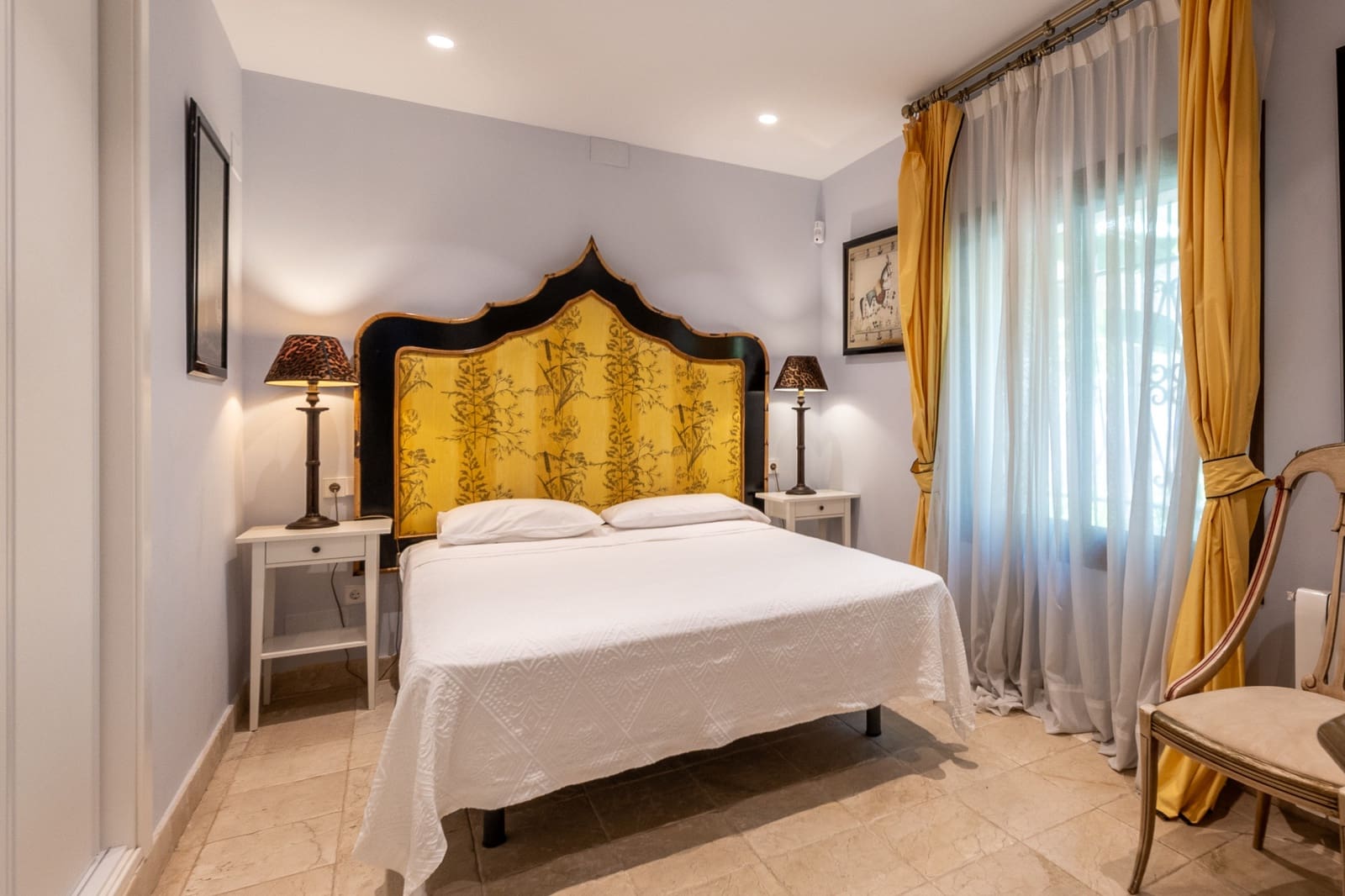 8 bedroom Villa for holiday rental in Marbella with pool garage - € 12,000 (Ref: 9961112)