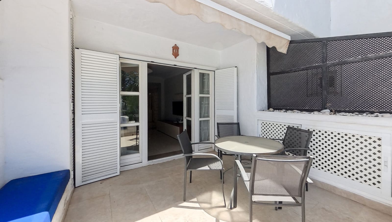 1 slaapkamer Appartement voor vakantieverhuur in Marbella met zwembad garage - € 4.000 (Ref: 9961113)