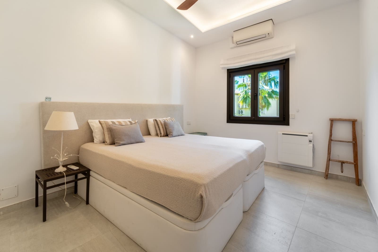 5 bedroom Villa for rent in Marbella with pool garage - € 15,000 (Ref: 9961114)