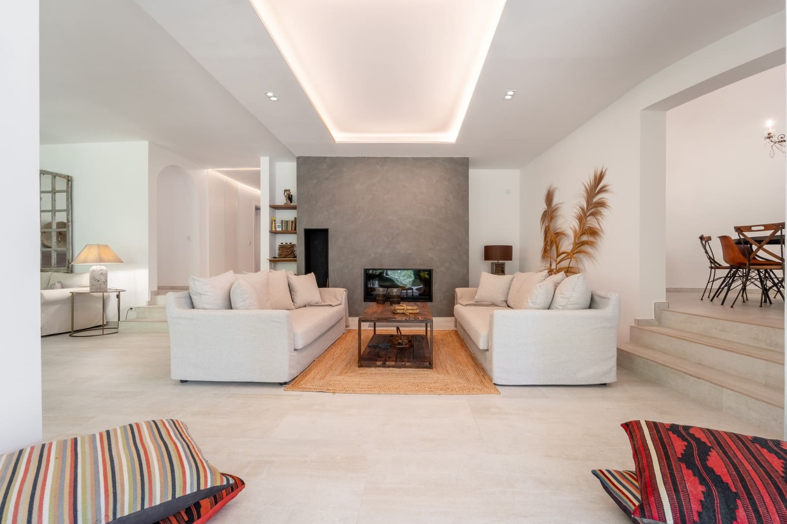 5 bedroom Villa for rent in Marbella with pool garage - € 15,000 (Ref: 9961114)