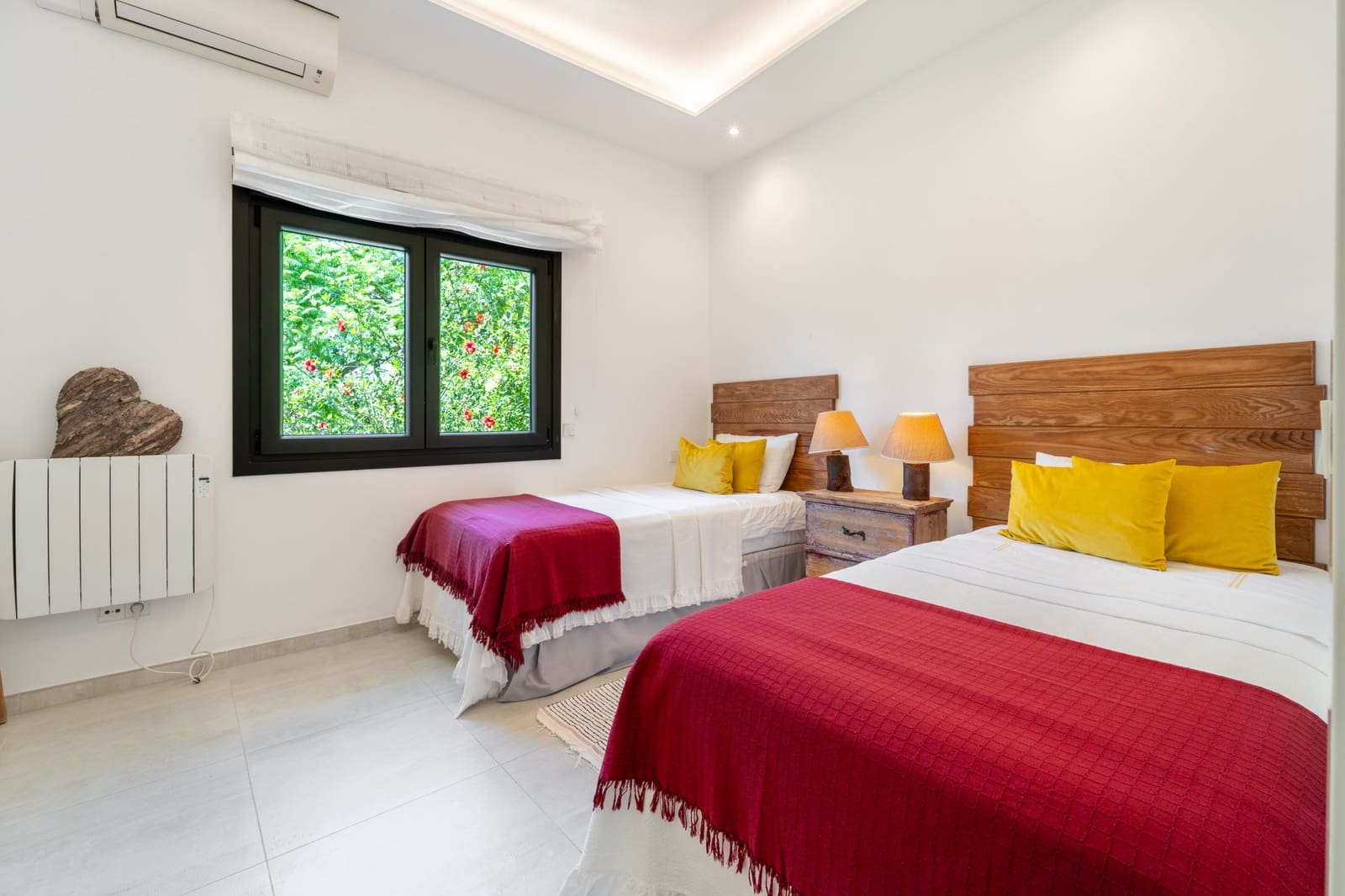 5 bedroom Villa for rent in Marbella with pool garage - € 15,000 (Ref: 9961114)