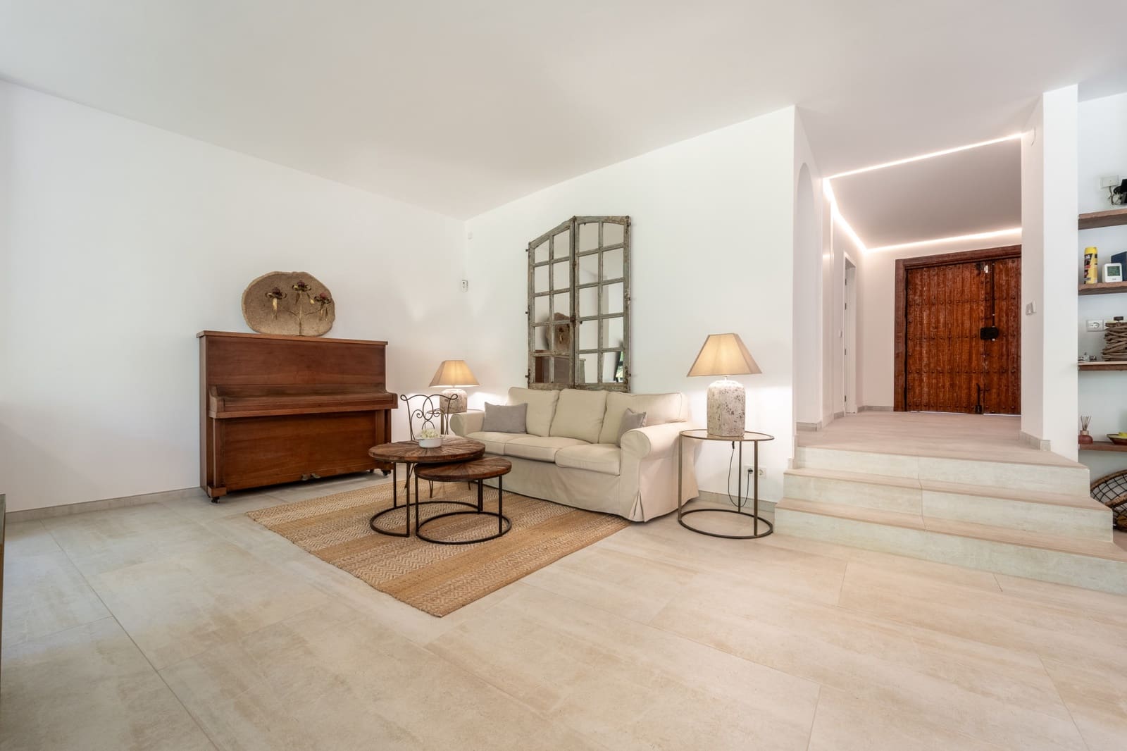 5 bedroom Villa for rent in Marbella with pool garage - € 15,000 (Ref: 9961114)