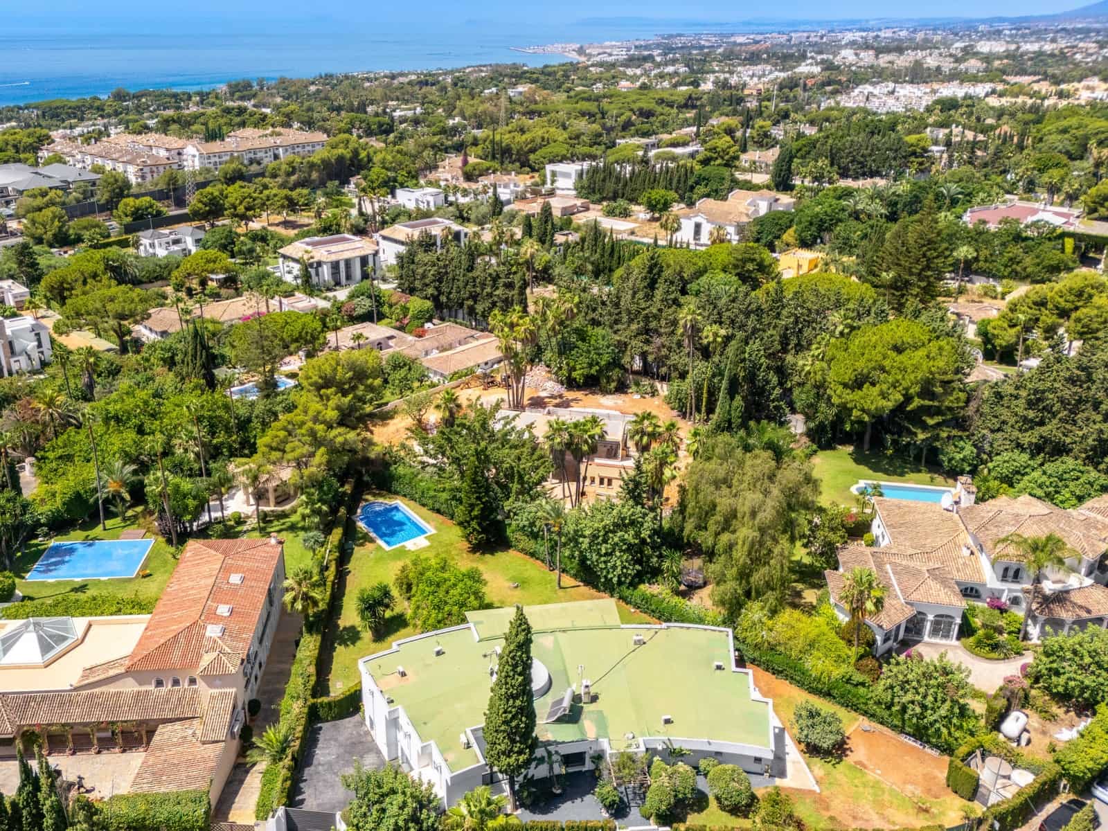 5 bedroom Villa for rent in Marbella with pool garage - € 15,000 (Ref: 9961114)