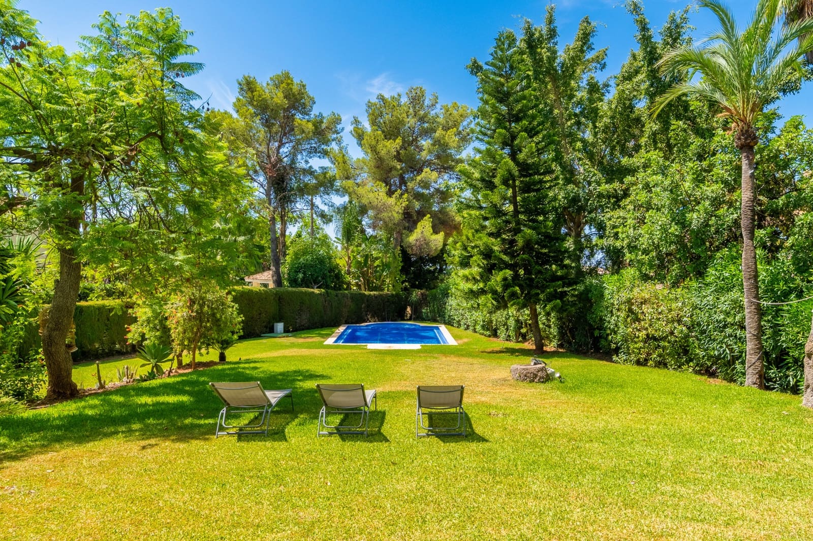 5 bedroom Villa for rent in Marbella with pool garage - € 15,000 (Ref: 9961114)