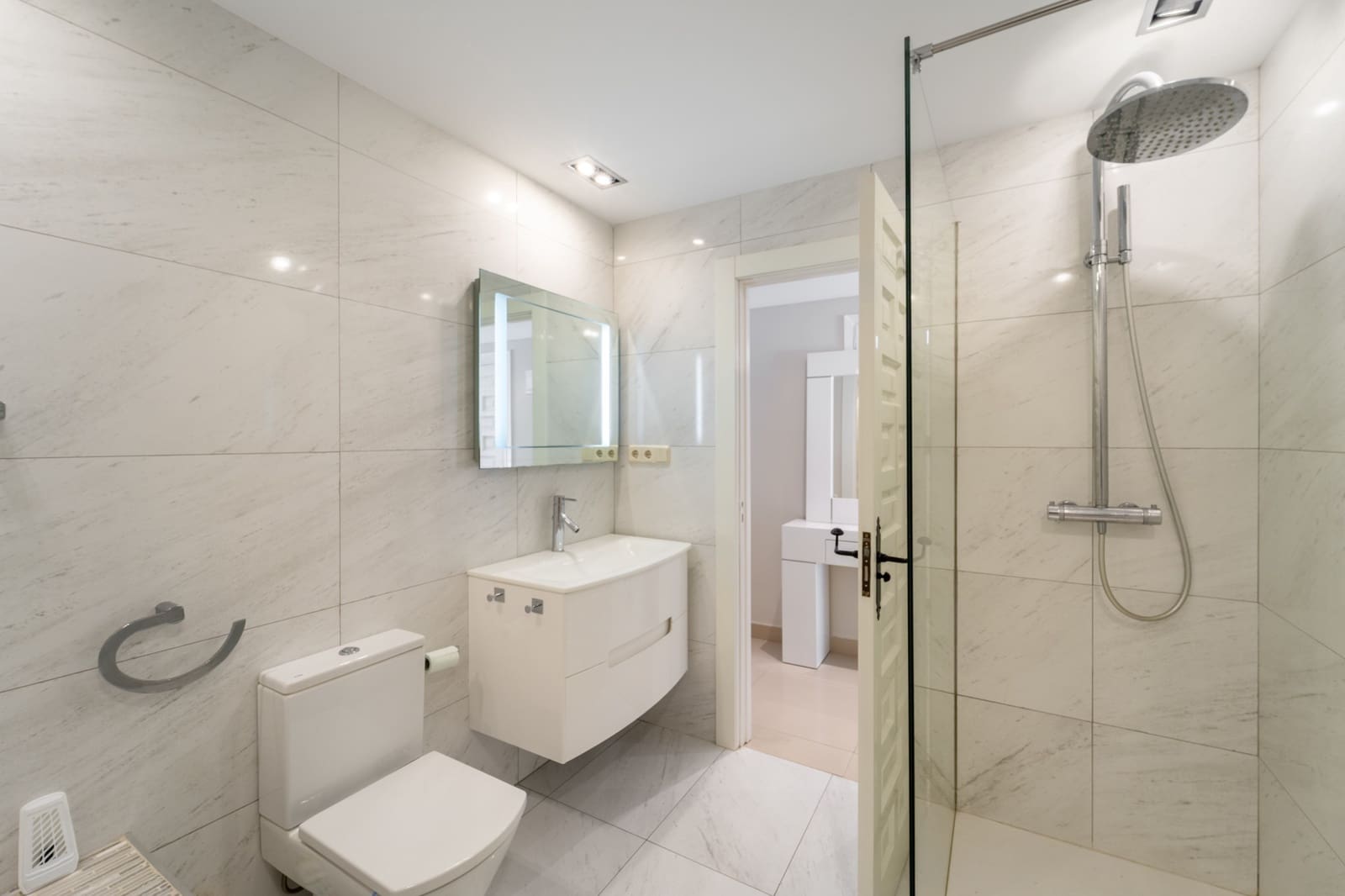 1 quarto Apartamento para venda em Marbella com piscina garagem - 1 750 000 € (Ref: 9962318)