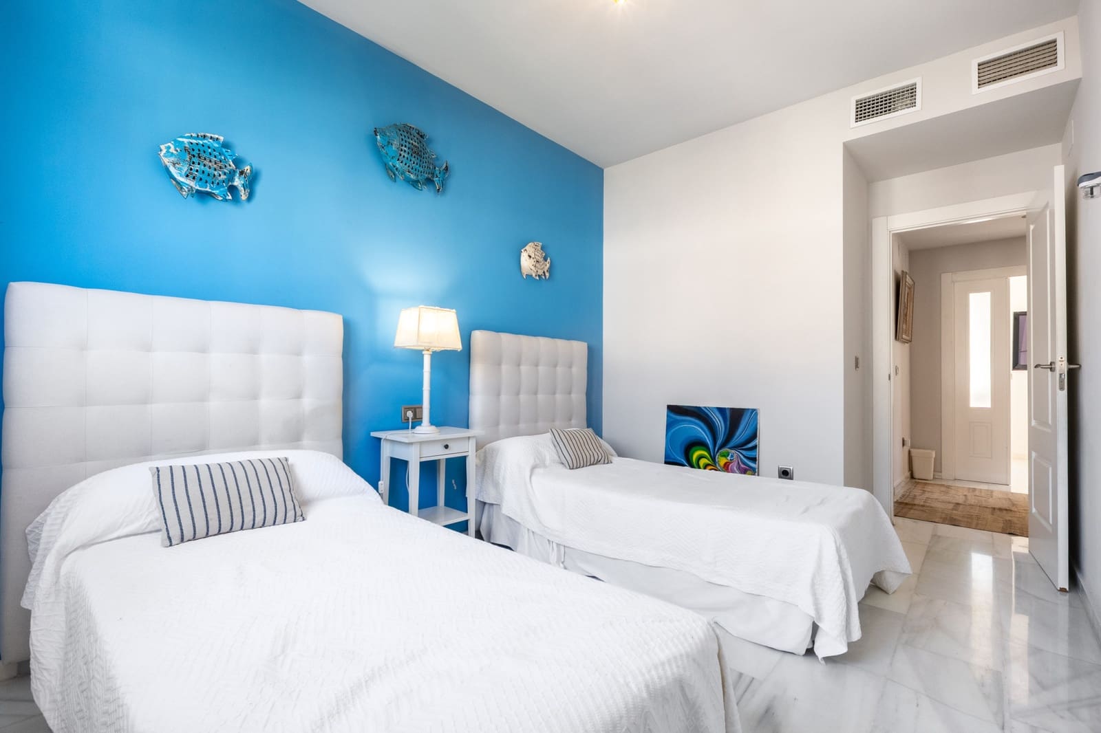 5 bedroom Townhouse for holiday rental in Marbella with pool garage - € 7,500 (Ref: 9965673)