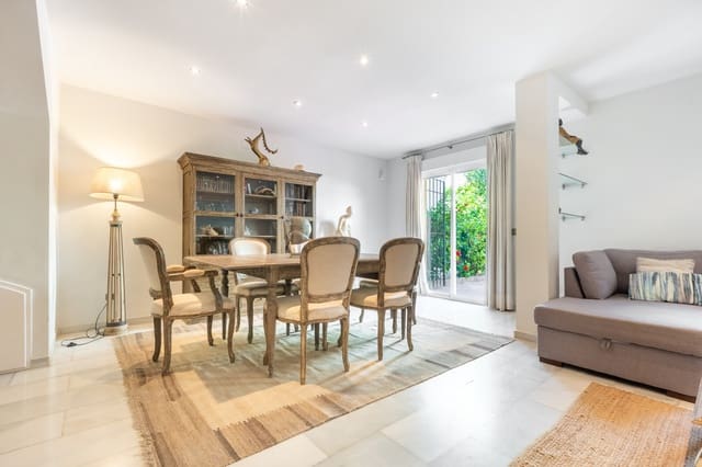 Casa de 5 habitaciones en Marbella en alquiler vacacional con piscina garaje - 7.500 € (Ref: 9965673)