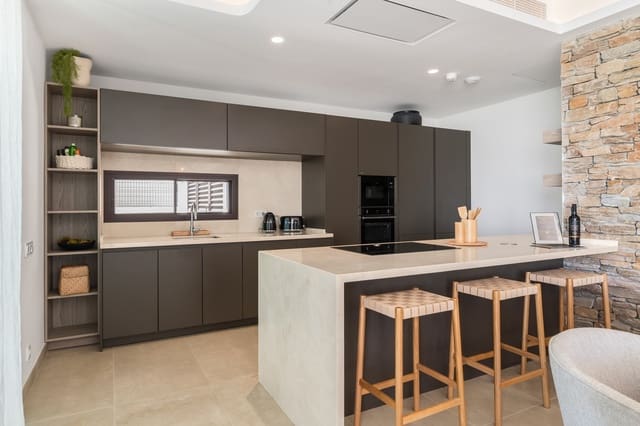 5 bedroom Villa for sale in Benahavís with pool garage - € 2,340,000 (Ref: 9966316)