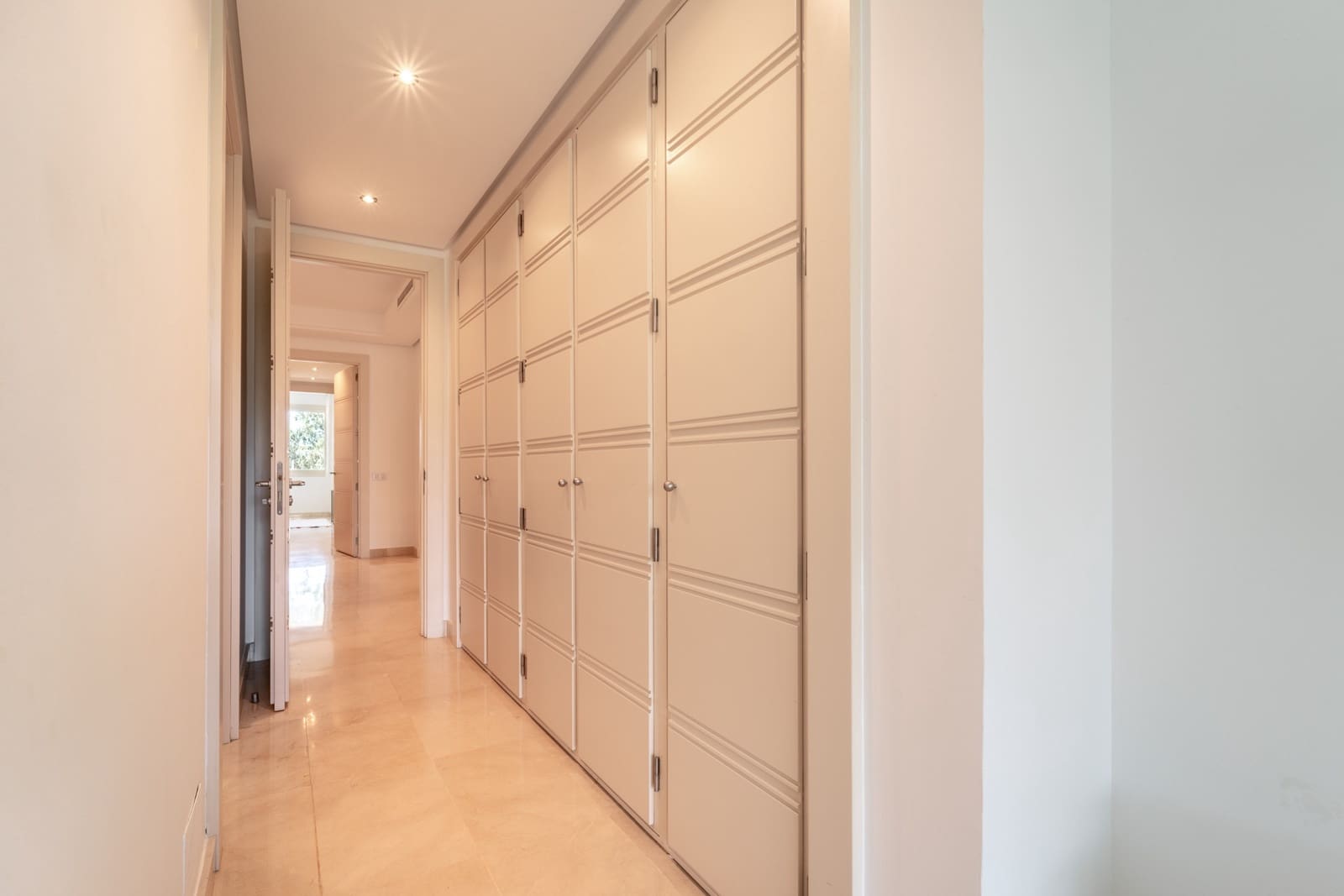 2 sovrum Lägenhet att hyra i Marbella med pool garage - 4 600 € (Ref: 9971445)
