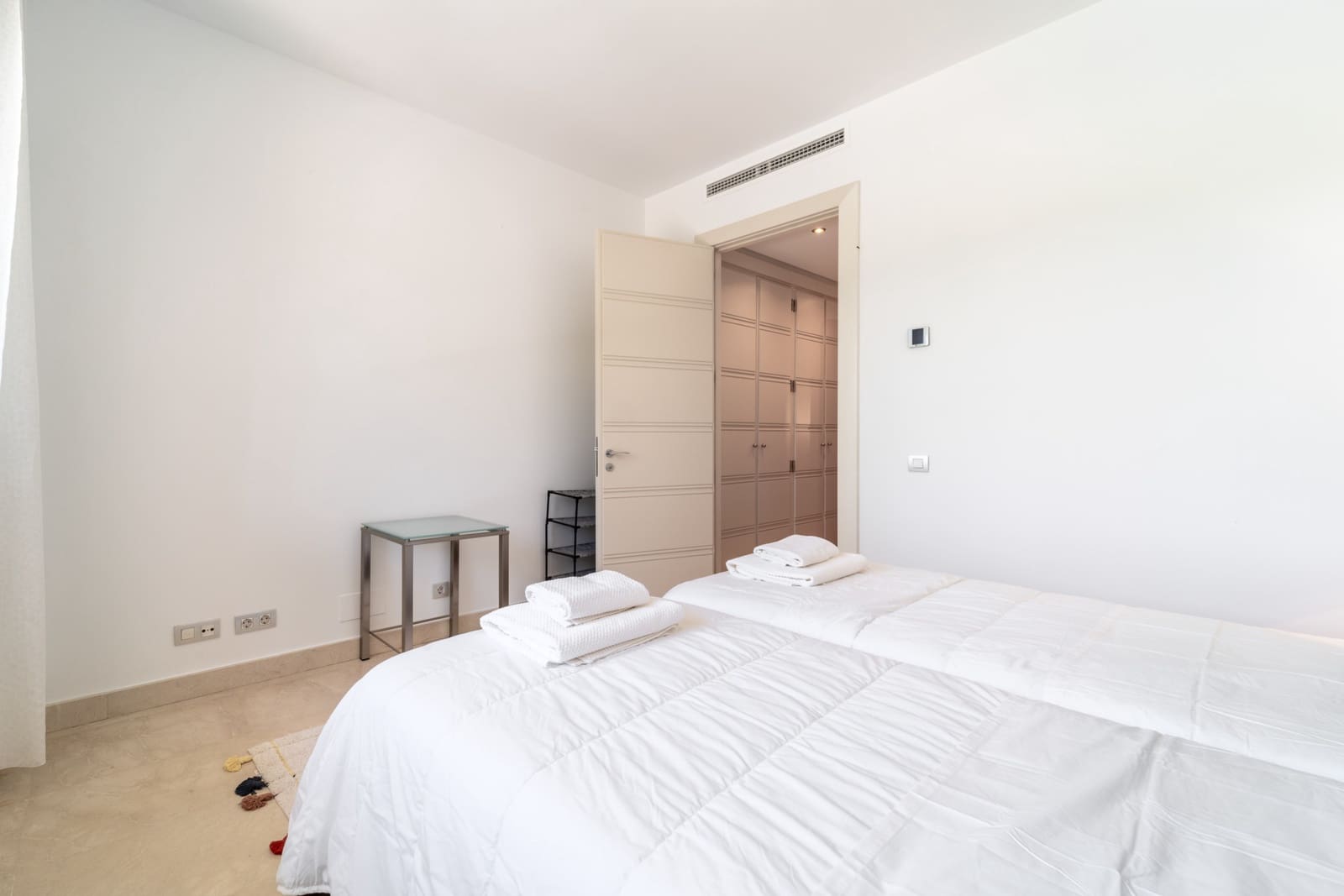 2 sovrum Lägenhet att hyra i Marbella med pool garage - 4 600 € (Ref: 9971445)