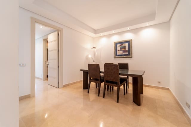 2 soveværelse Lejlighed til leje i Marbella med swimmingpool garage - € 4.600 (Ref: 9971445)