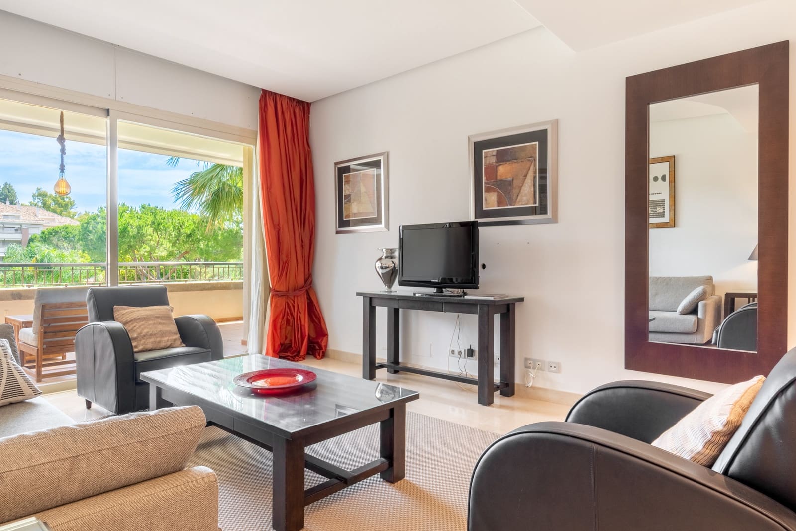 2 sovrum Lägenhet att hyra i Marbella med pool garage - 4 600 € (Ref: 9971445)