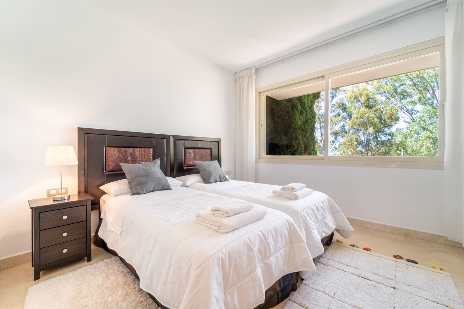 2 sovrum Lägenhet att hyra i Marbella med pool garage - 4 600 € (Ref: 9971445)