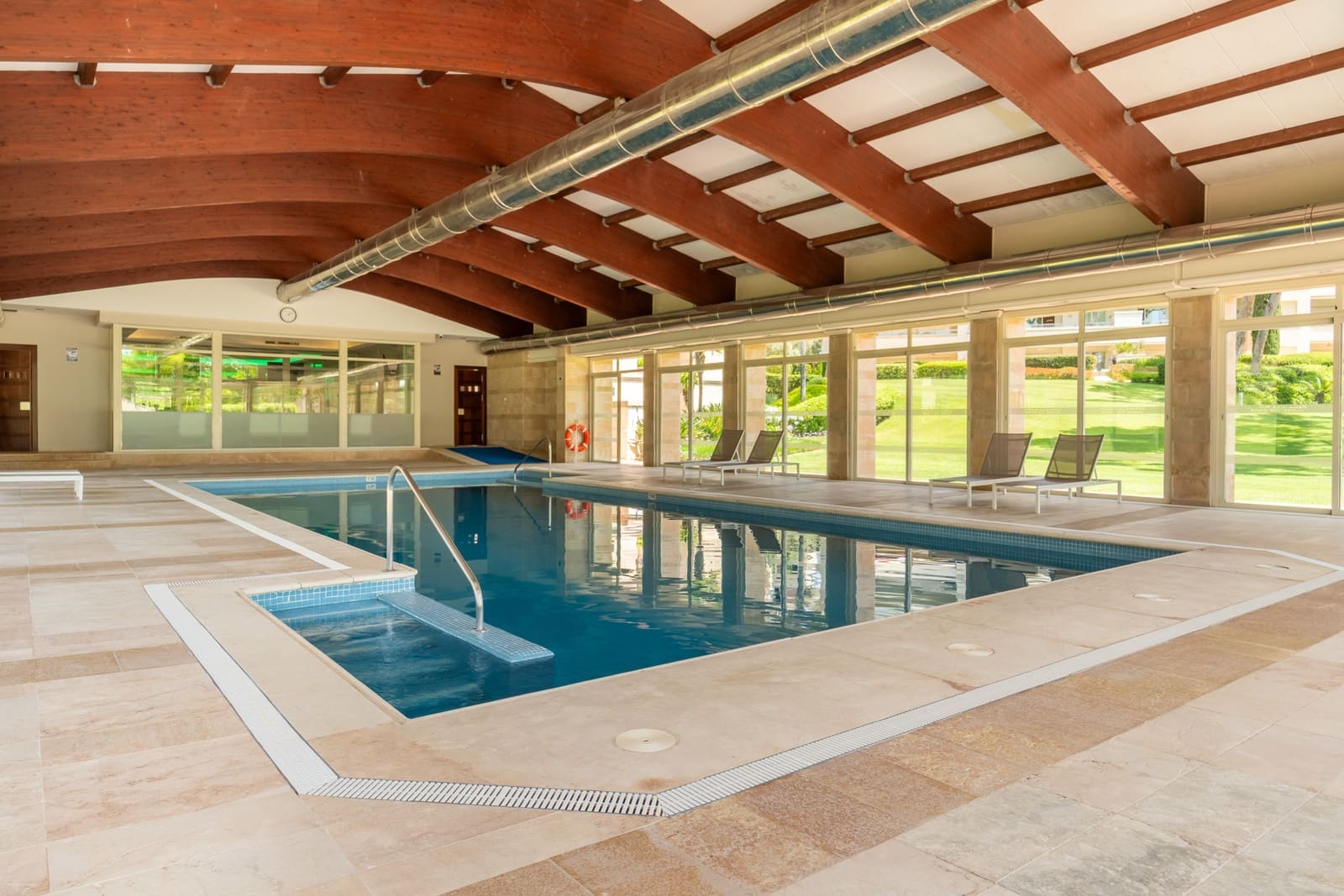 2 sovrum Lägenhet att hyra i Marbella med pool garage - 4 600 € (Ref: 9971445)