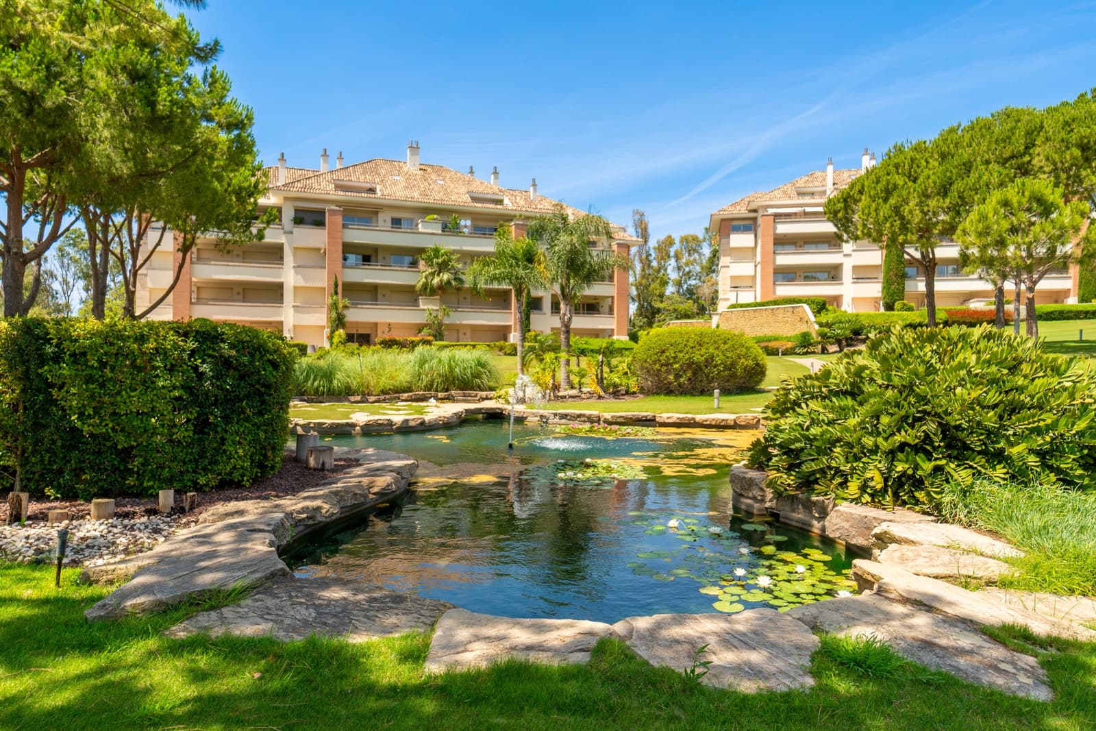 2 sovrum Lägenhet att hyra i Marbella med pool garage - 4 600 € (Ref: 9971445)