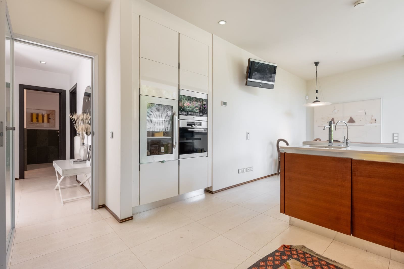 4 soveværelse Semi-Rækkehus til salg i Marbella med swimmingpool garage - € 2.700.000 (Ref: 9978479)