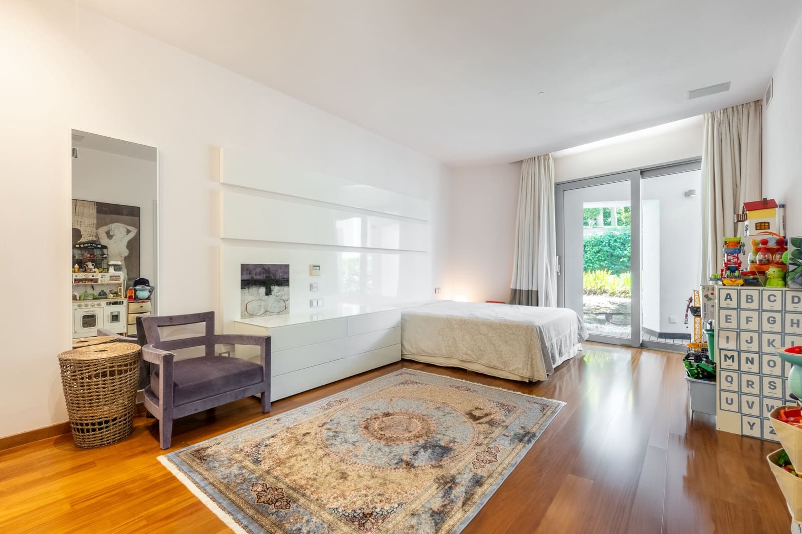 4 soveværelse Semi-Rækkehus til salg i Marbella med swimmingpool garage - € 2.700.000 (Ref: 9978479)