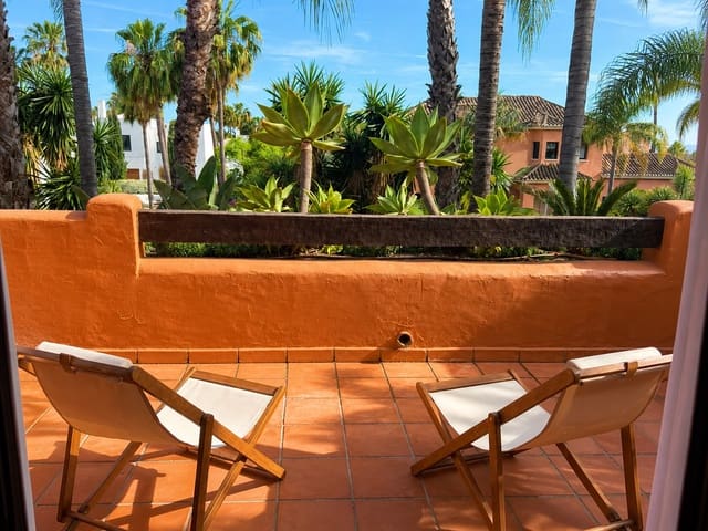 5 soveværelse Byhus til leje i Marbella med swimmingpool garage - € 10.000 (Ref: 9981343)