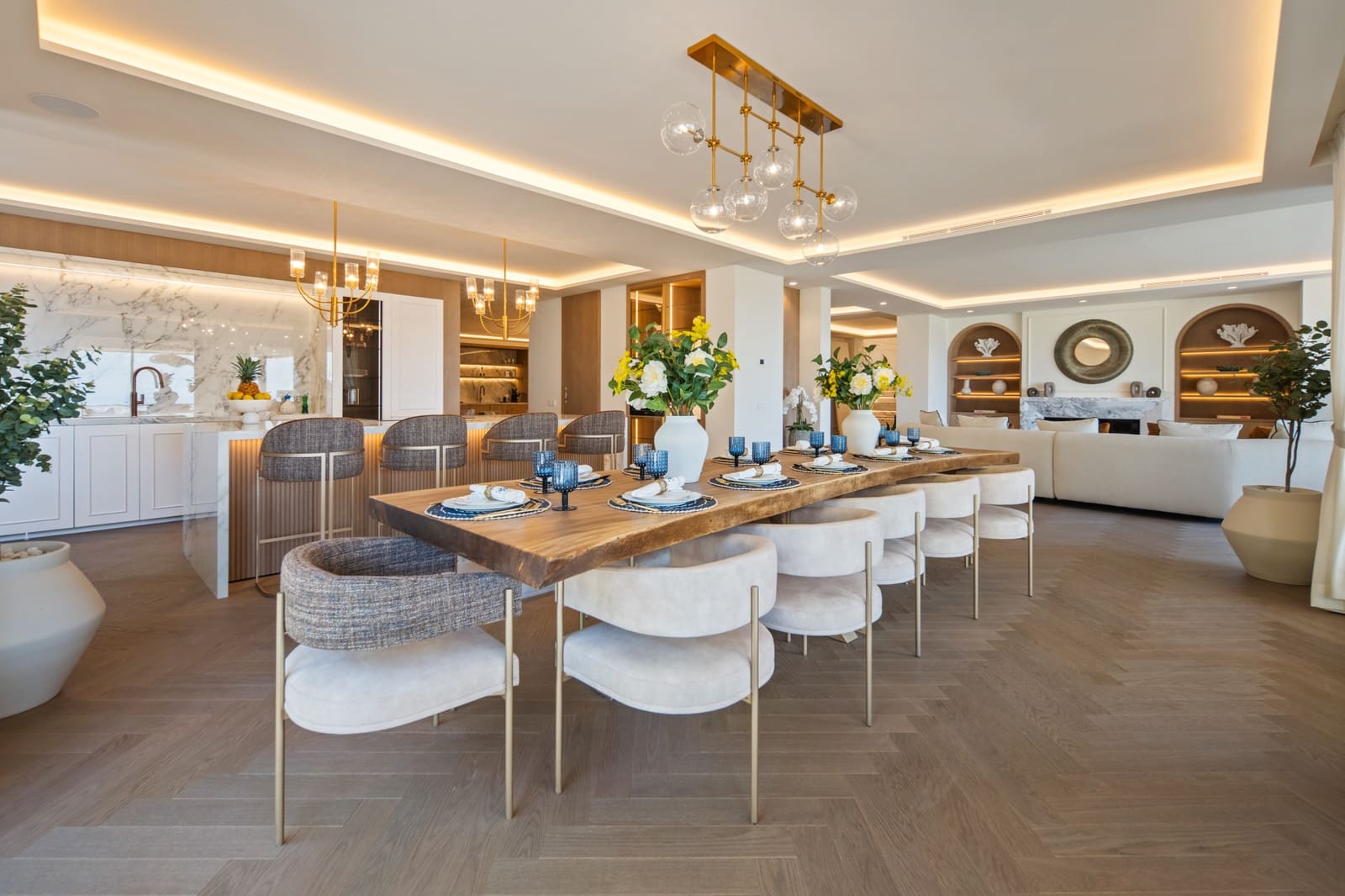 5 soveværelse Penthouse til salg i Nueva Andalucia med swimmingpool garage - € 6.900.000 (Ref: 9984540)