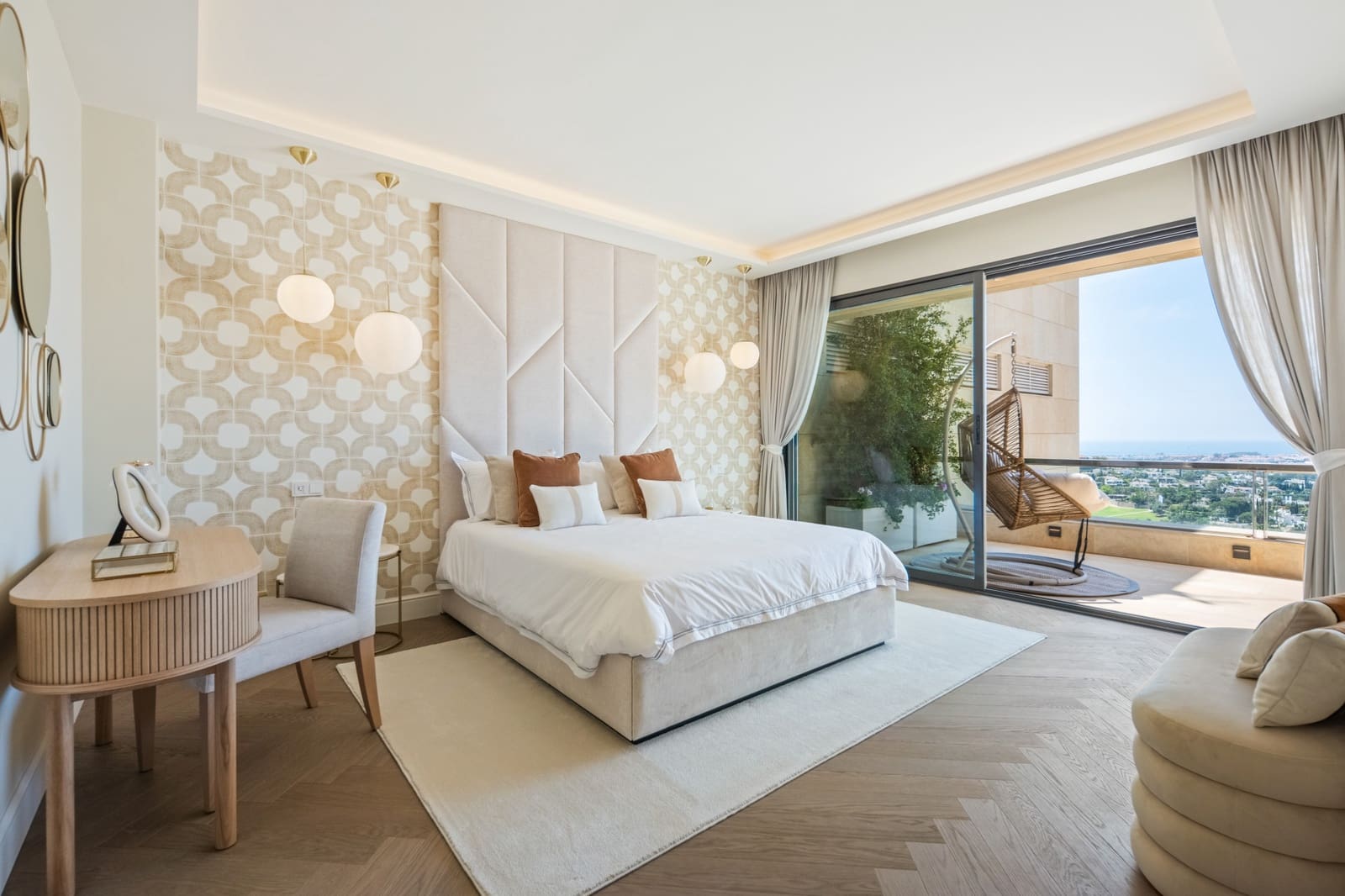 5 soveværelse Penthouse til salg i Nueva Andalucia med swimmingpool garage - € 6.900.000 (Ref: 9984540)