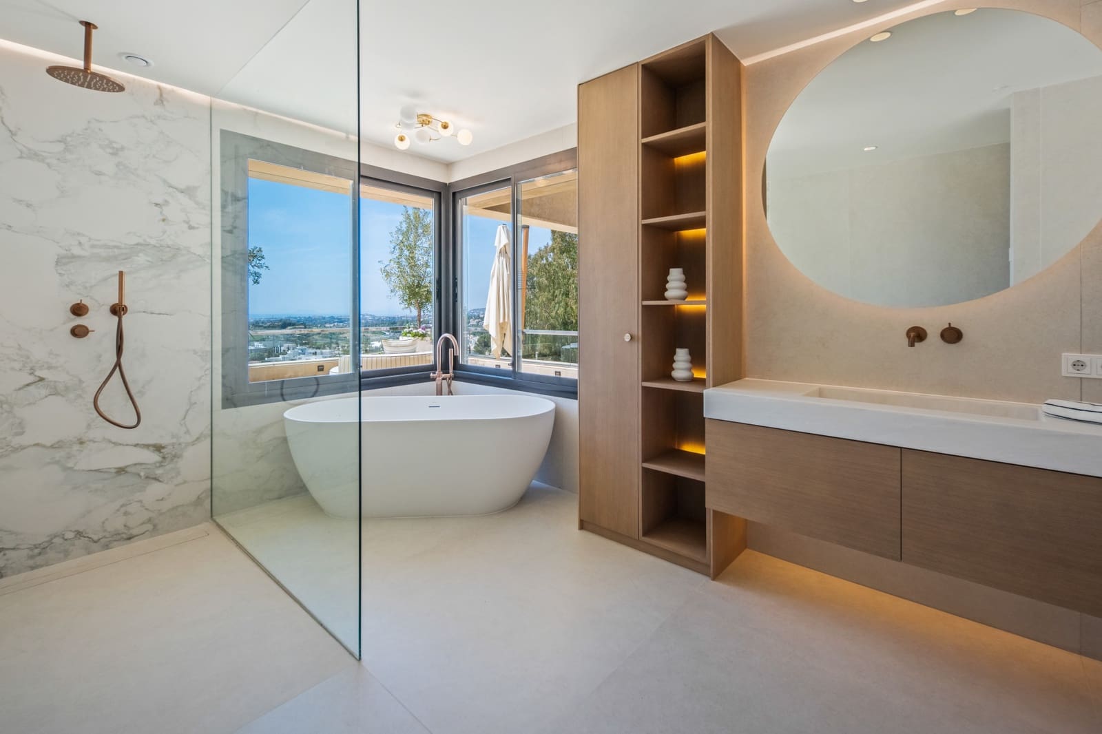 5 soveværelse Penthouse til salg i Nueva Andalucia med swimmingpool garage - € 6.900.000 (Ref: 9984540)