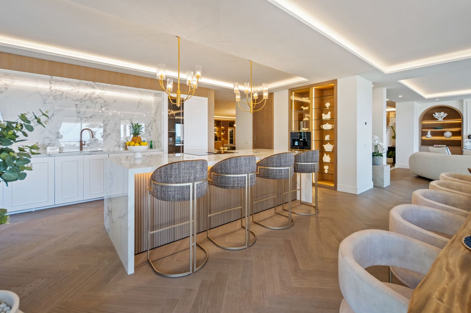 5 soveværelse Penthouse til salg i Nueva Andalucia med swimmingpool garage - € 6.900.000 (Ref: 9984540)