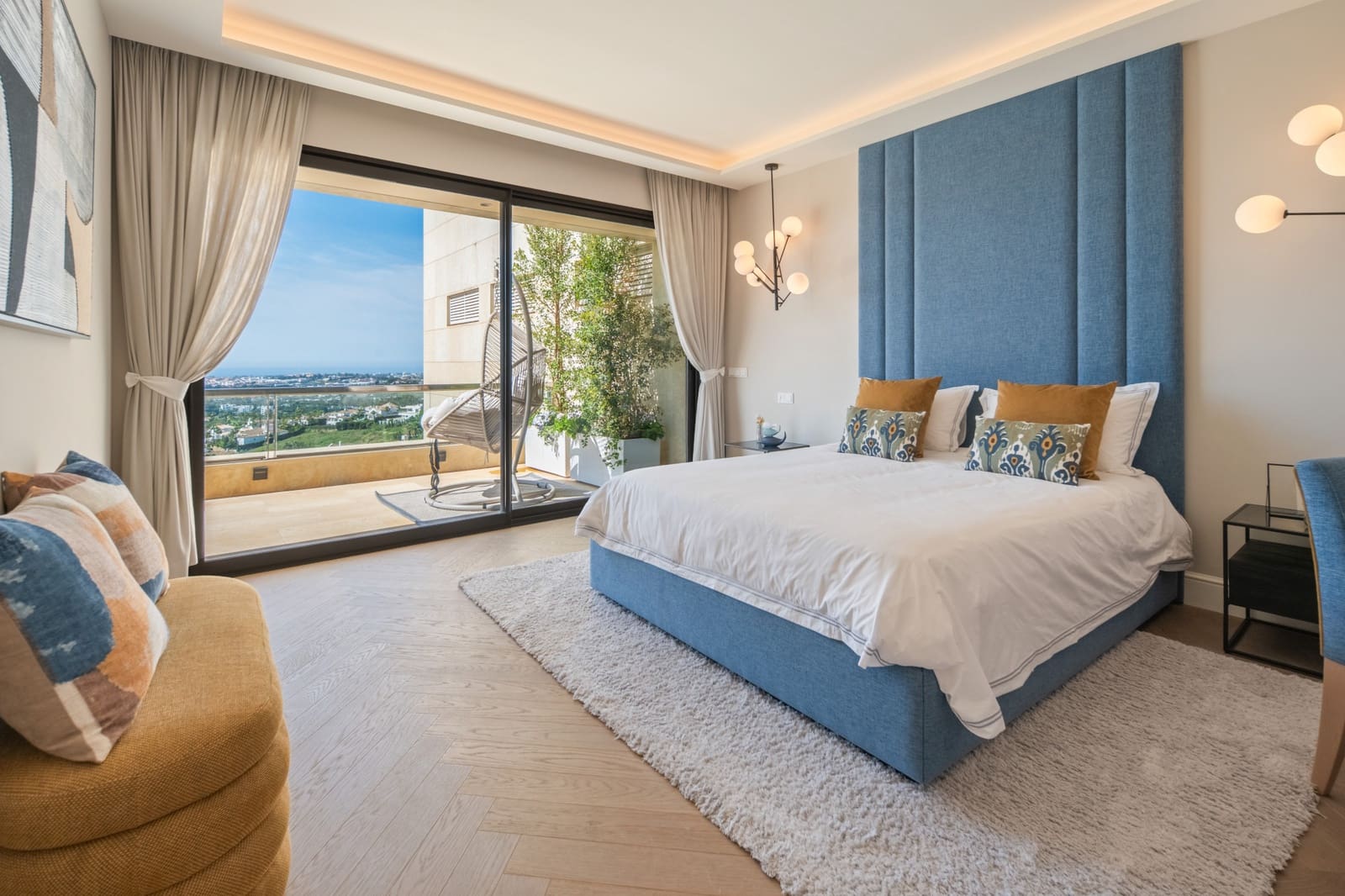 5 soveværelse Penthouse til salg i Nueva Andalucia med swimmingpool garage - € 6.900.000 (Ref: 9984540)