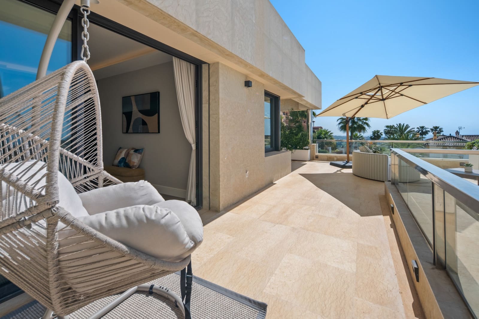 5 soveværelse Penthouse til salg i Nueva Andalucia med swimmingpool garage - € 6.900.000 (Ref: 9984540)