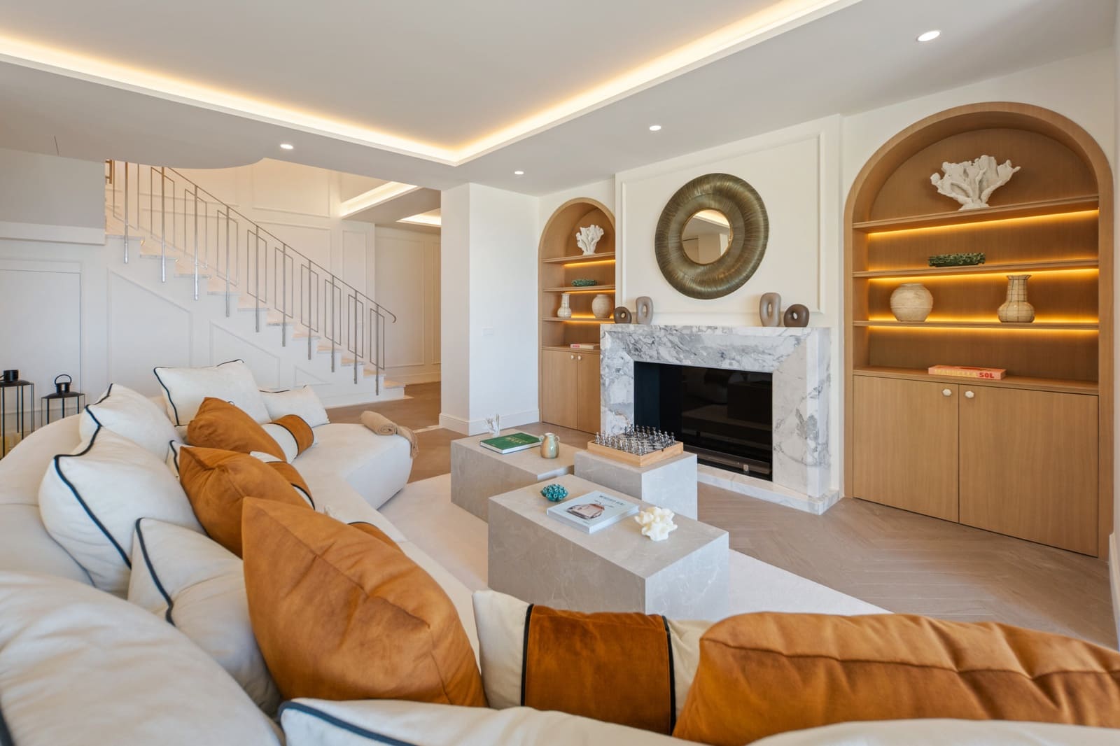 5 soveværelse Penthouse til salg i Nueva Andalucia med swimmingpool garage - € 6.900.000 (Ref: 9984540)