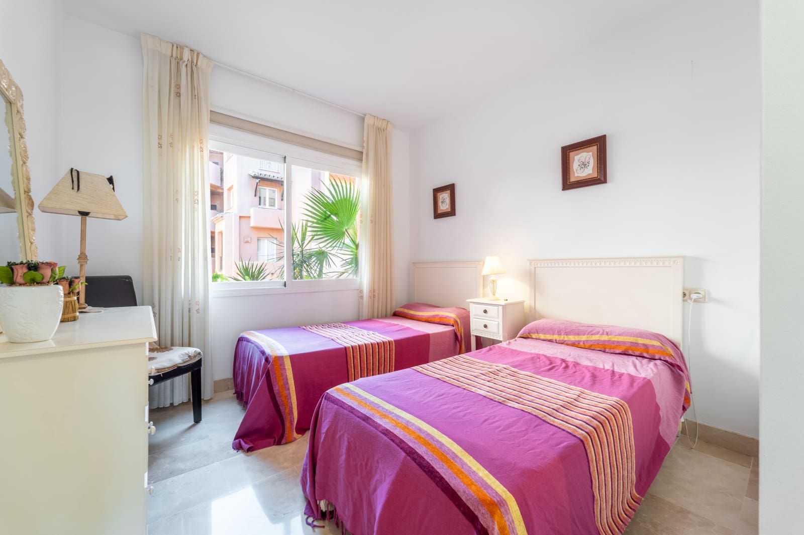 2 sypialnia Apartament na sprzedaż w Marbella z basenem garażem - 795 000 € (Ref: 9984541)