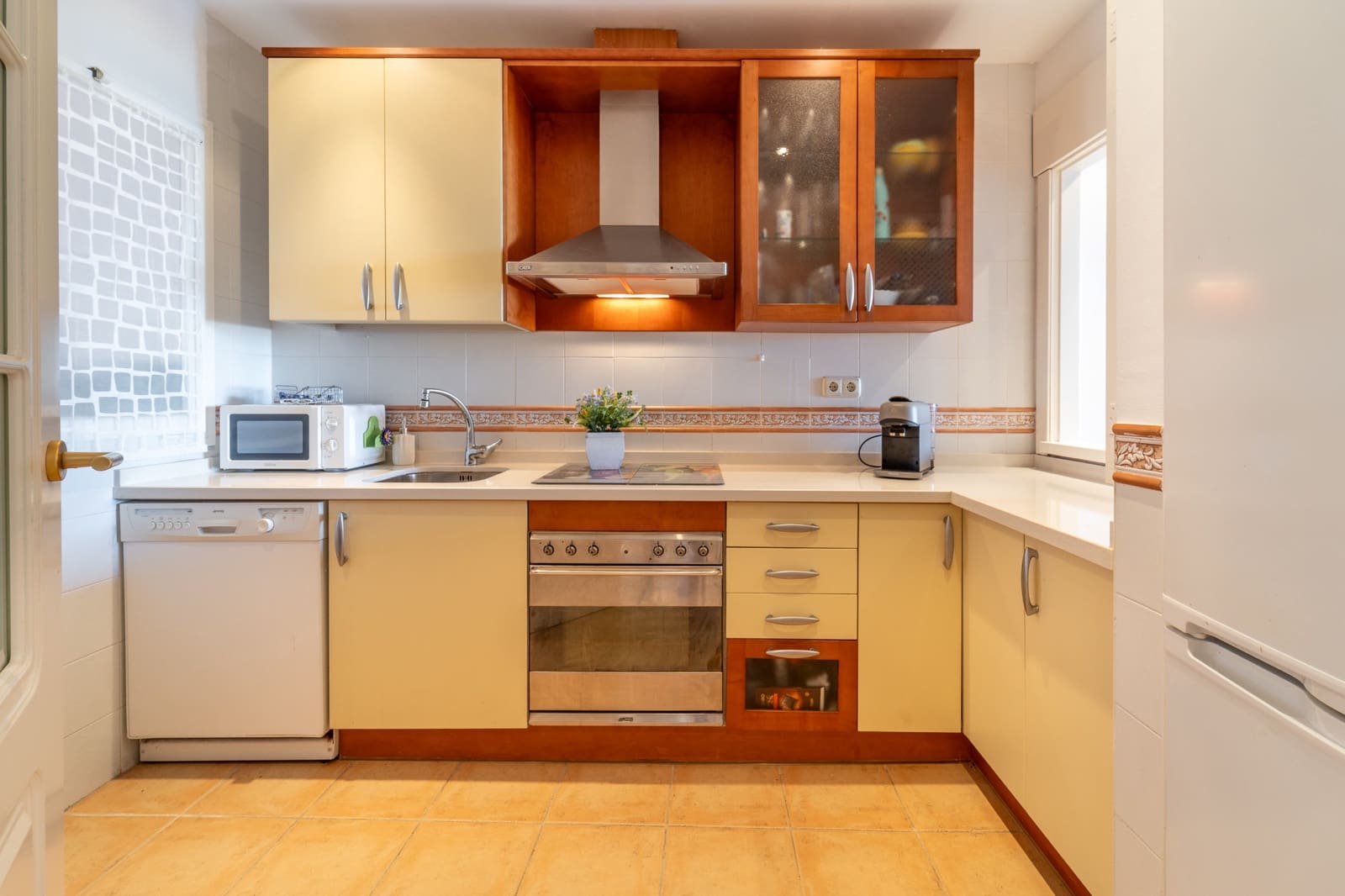 2 sypialnia Apartament na sprzedaż w Marbella z basenem garażem - 795 000 € (Ref: 9984541)
