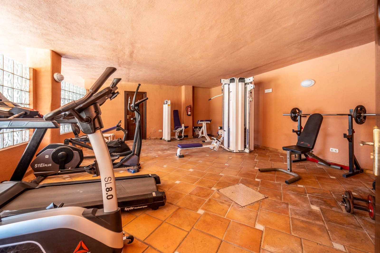 2 sypialnia Apartament na sprzedaż w Marbella z basenem garażem - 795 000 € (Ref: 9984541)