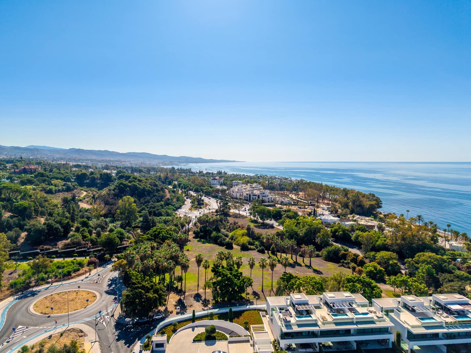 2 sypialnia Apartament na sprzedaż w Marbella z basenem garażem - 795 000 € (Ref: 9984541)