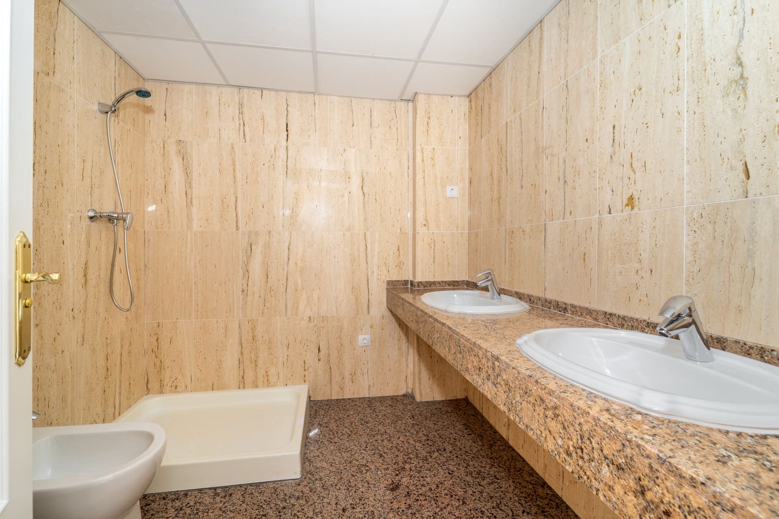 3 quarto Moradia Geminada para venda em Marbella com piscina garagem - 1 400 000 € (Ref: 9990382)