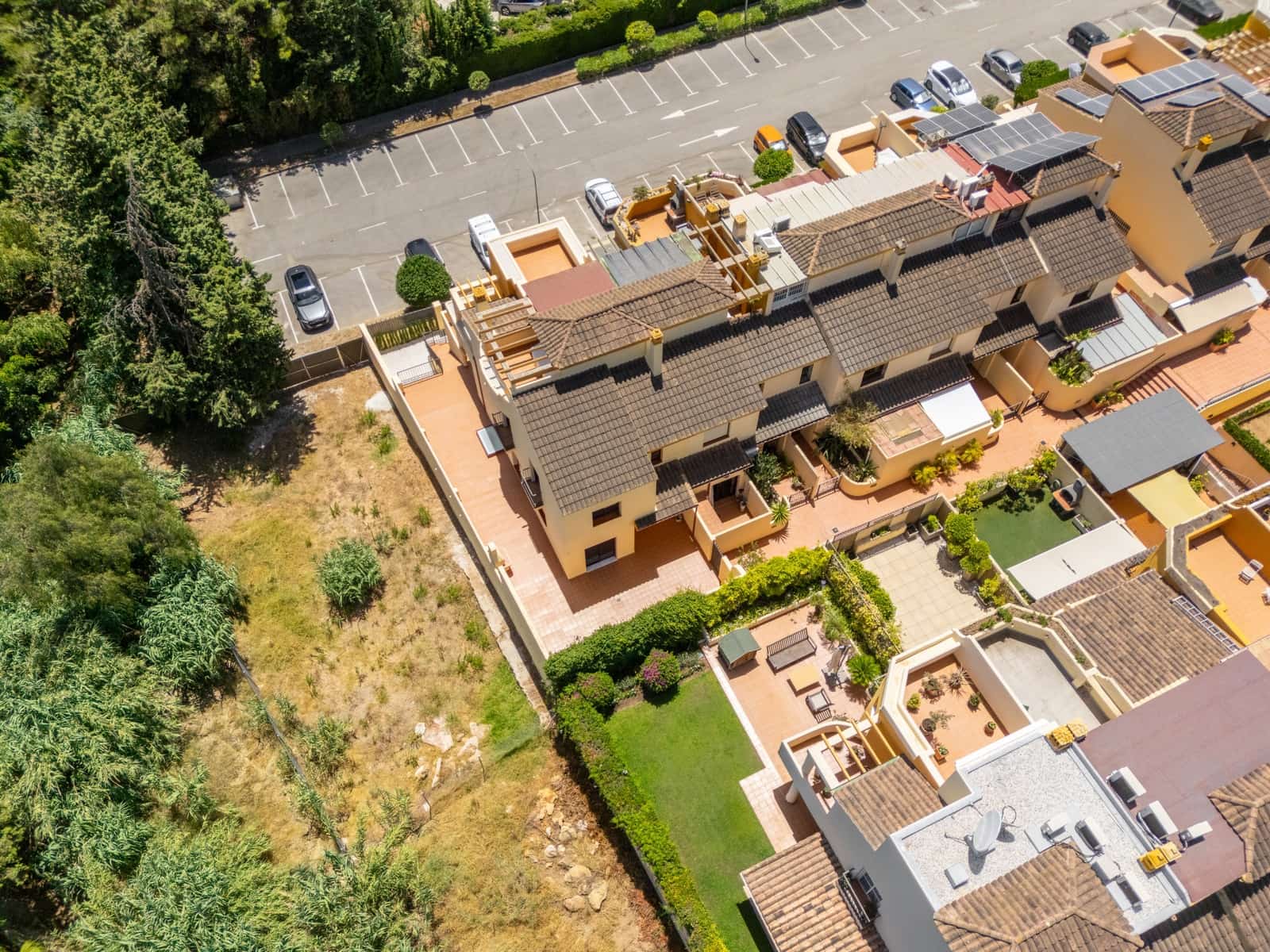 3 quarto Moradia Geminada para venda em Marbella com piscina garagem - 1 400 000 € (Ref: 9990382)